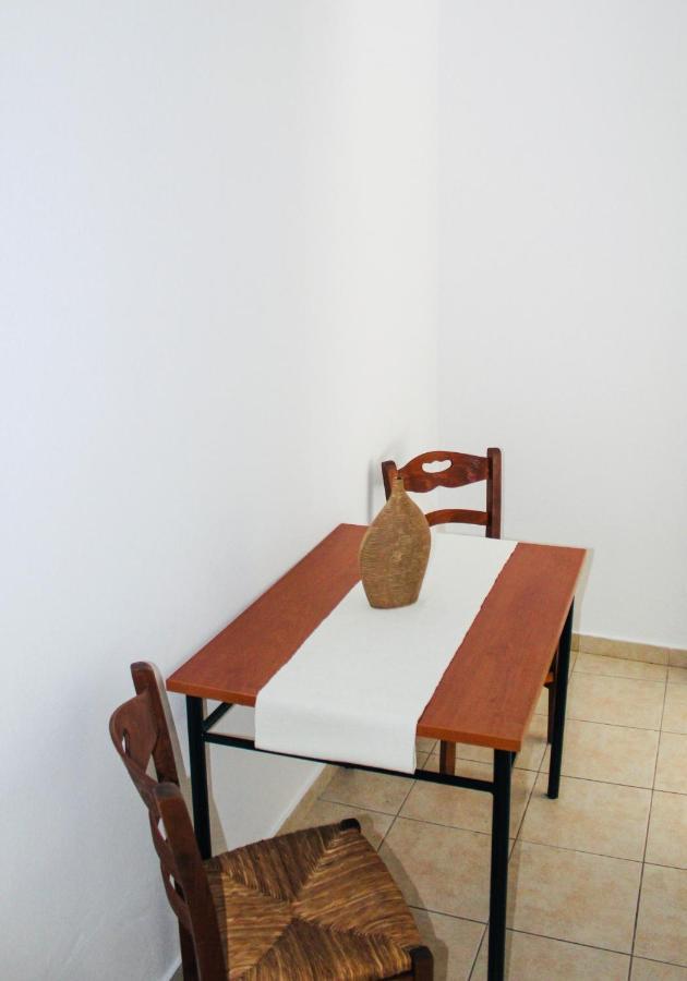 Diana Studios Πευκί Εξωτερικό φωτογραφία