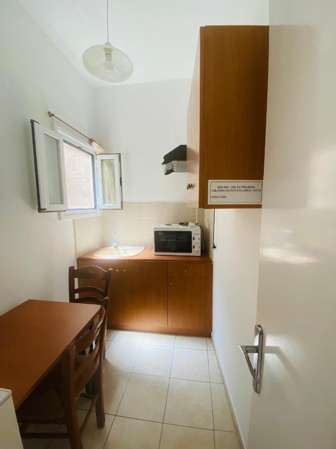 Diana Studios Πευκί Εξωτερικό φωτογραφία